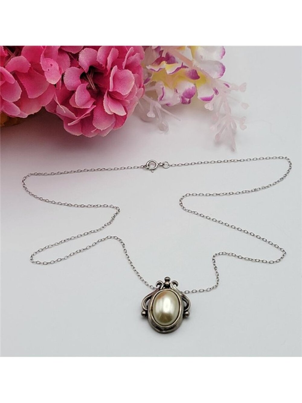 Vintage Sterling Silver Cream Pearl Pendant Necklace Signed M Estate 18"
